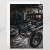 Hotrod dans une invitation au garage (Devant / Derrière)