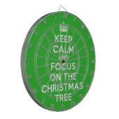 Hou kalm en focus op de kerstboom, grappig dartbord (Voorkant Links)