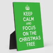Hou kalm en focus op de kerstboom, grappig fotoplaat (Zijkant)