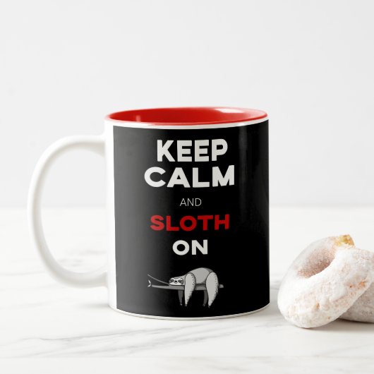 Hou kalm en rustig aan. Sloth Lover. Funny Nerd Tweekleurige Koffiemok (Met donut)