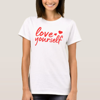 Hou van jezelf citaat met harten t-shirt