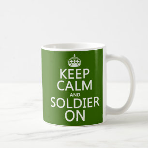 Houd Calm en Soldier aan (om het even welke achter Koffiemok