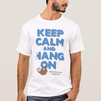 Houd kalm en hang op het T-shirt van de sleuf