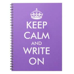 Houd rustig en schrijf over notebook    notitieboek
