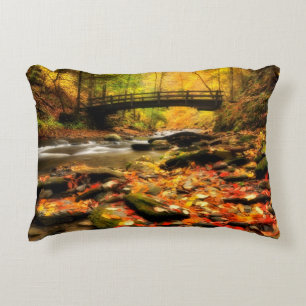 Houden Bridge en Creek in Herfst Accent Kussen
