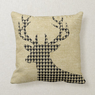 Houndstooth Deer Silhouette over Burlap   tarwe Kussen