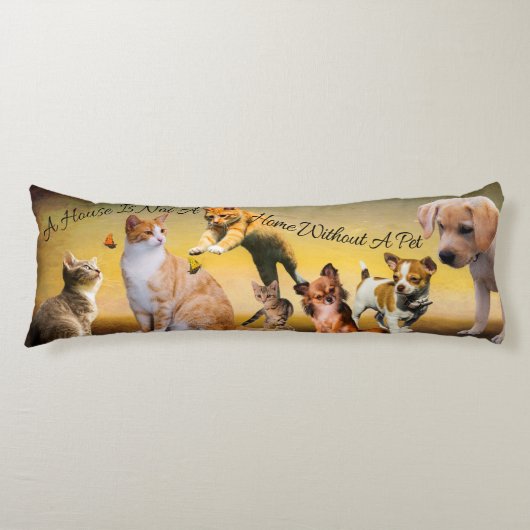 House and Home Pet Cats and Dogs Body Pillow Lichaamskussen (Voorkant)