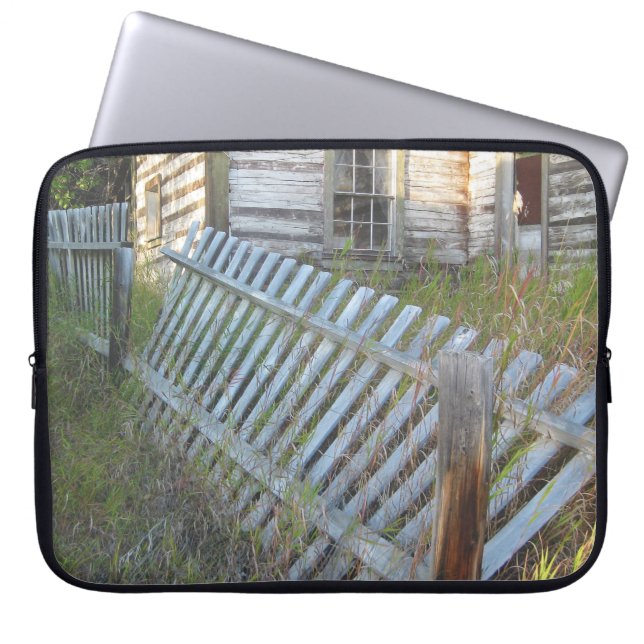 House Fence Portrait Laptop Sleeve (Voorkant)