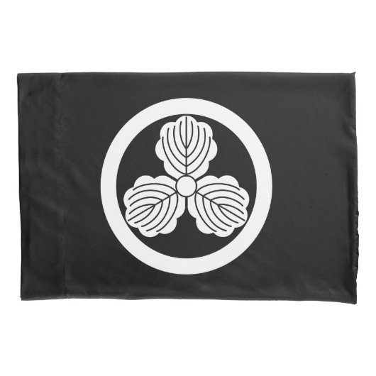 HOUSSE D'OREILLERS 丸に三つ柏 (devant)