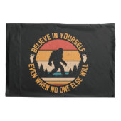 Housse D'oreillers Croyez En Vous-Même Bigfoot Noir (Dos-gauche)