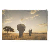 Housse D'oreillers Cutest Baby Animals | Elephant Calf & Mother (Dos)