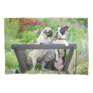 Housse D'oreillers Deux chiens par chiot carlin et Boston Terrier dan