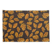 Housse D'oreillers Feuilles de chêne automnal sur brun foncé (Dos-Droit)