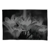 Housse D'oreillers Fleurs Lys En Noir Et Blanc (devant)