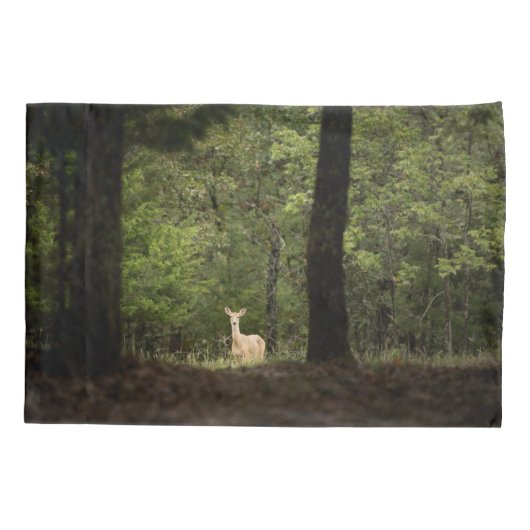 Housse D'oreillers Forest | A White Tailed Deer in the Woods (Dos)