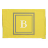 Housse D'oreillers Gris décoré d'un monogramme et jaune faits sur (devant)