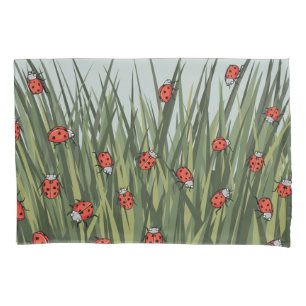 Housse D'oreillers Ladybugs dans le motif d'herbe verte