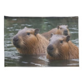 Housse D'oreillers Les capybaras nagent dans la rivière, (Dos-Droit)
