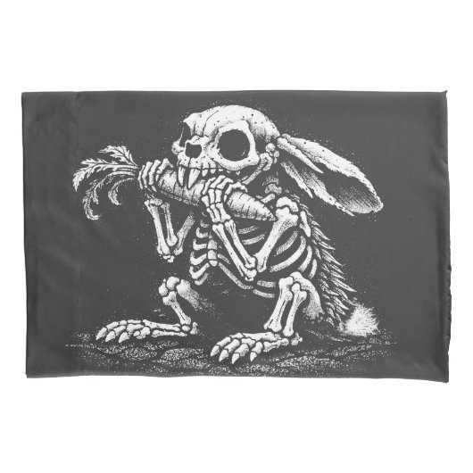 Housse D'oreillers Manger des légumes – Lapin mort par BurnsInHell (devant)