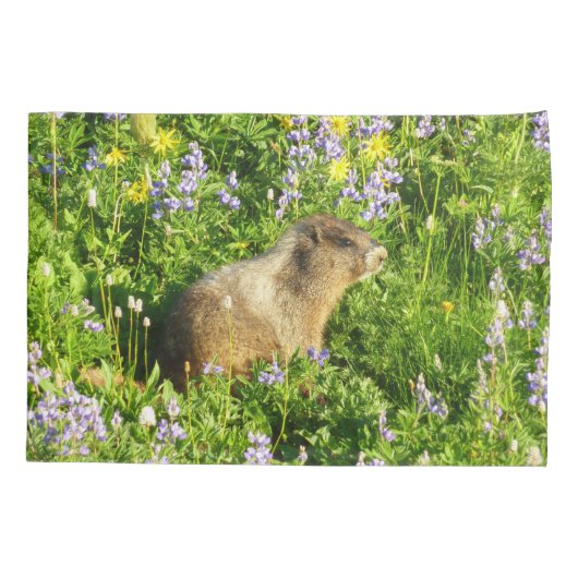Housse D'oreillers Marmot dans le Mont Rainier Fleurs sauvages (Dos)