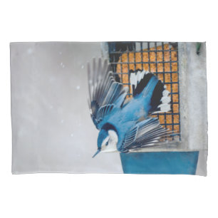 Housse D'oreillers Nuthatch à poitrine blanche en neige - Photo origi