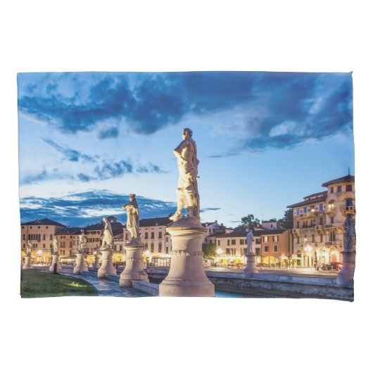 Housse D'oreillers Rangée de statues illuminées à Padova (devant)