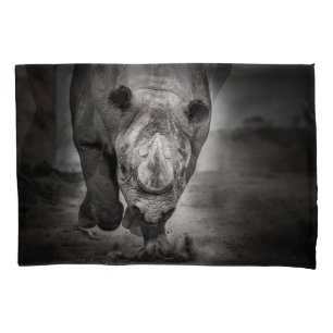 Housse D'oreillers Running Rhinoceros : Wild Animal Portrait.