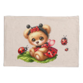 Housse D'oreillers Un mignon ours en peluche habillé comme une coccin (Dos)