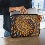 Housse Pour Ordinateur Portable Abstrait Black Gold Spiral Fractal<br><div class="desc">Ce produit présente un art fractal en spirale géométrique abstrait dans les tons noir et or.</div>