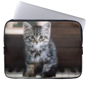 Housse Pour Ordinateur Portable Animaux de bébés cutest Kitten sur Touches de pi