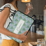 Housse Pour Ordinateur Portable Aquarelle colorée Monstera Deliciosa Feuilles<br><div class="desc">Cette pochette d'ordinateur portable avec mon aquarelle illustration de feuilles Monstera Deliciosa est une façon amusante de stocker et de protéger votre précieux ordinateur portable.</div>