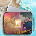 Housse Pour Ordinateur Portable Aquarelle monogramme or violet bleu vert<br><div class="desc">Un carré brillant et faux or avec une typographie de script monogramme initial recouvre un riche, veiné or, bleu marine, vert chasseur, rose et violet arrière - plan d'aquarelle sur cette élégante, tendance, girly, monogramed poche ordinateur portable en néoprène. Fait une déclaration amusante et élégante chaque fois que vous l'utilisez....</div>