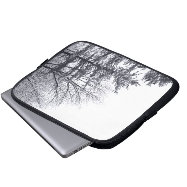 Housse Pour Ordinateur Portable Arbres couverts de neige : Verticaux (Devant bas)