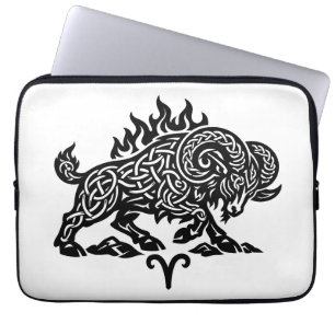 Housse Pour Ordinateur Portable Bélier Fire‑Bélier – Encre Hantée Celtique Zodiaqu