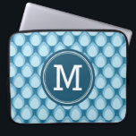 Housse Pour Ordinateur Portable Bleu personnalisé de motif de Teadrop de<br><div class="desc">Cette douille élégante d'ordinateur portable comporte un motif unique de larme aux nuances du bleu. Personnalisez-la en remplaçant le texte de texte d'attente. Pour plus d'options comme changer la police et elle est clic de taille la "personnaliser il" bouton. note de *Please qui le filigrane de Zazzle qui apparaît dans...</div>