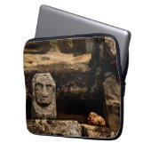 Housse Pour Ordinateur Portable Cambodia Smiling Stone Totem Laptop Sleeve (devant gauche)