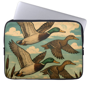 Housse Pour Ordinateur Portable Canards colverts en vol, art faunique