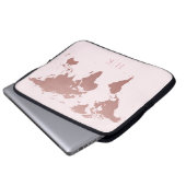 Housse Pour Ordinateur Portable Carte rose Gold Rose Monde Monde Élégant Monogramm (Devant bas)