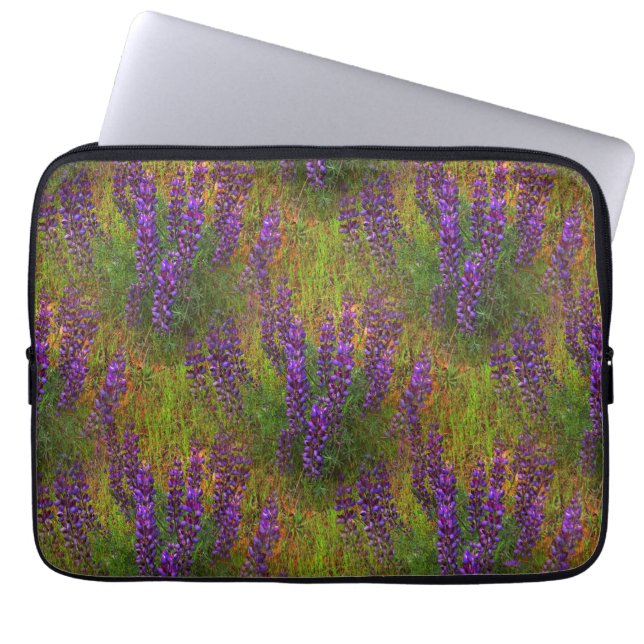 Housse Pour Ordinateur Portable Champ de Lupines.... (Devant)