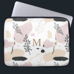 Housse Pour Ordinateur Portable Champs de rêve | Monogramme Portable<br><div class="desc">Notre collection Fields of Dreams comprend des illustrations et un agencement d'aquarelles modernes, ainsi que des scripts personnalisés écrits à la main et des polices élégantes. Les illustrations florales en crème, bleu et vert succulent sont très modernes et élégantes, tout comme les arrière - plans dans les mêmes couleurs. Cette...</div>