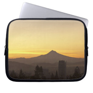 Housse Pour Ordinateur Portable Ciel de l'aube sur Portland et Mt. Hood, Oregon