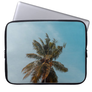 Housse Pour Ordinateur Portable Cocotier vert sous ciel bleu