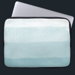 Housse Pour Ordinateur Portable Colorbloc d'aquarelle Seaglass Aqua<br><div class="desc">Enveloppez votre ordinateur portable dans un style beachy et aéré avec notre pochette d'aquarelle à dégradé chic. Le design présente des rayures de blocs colorés imparfaites peintes à la main dans des aquarelles d'eau douce allant du pâle au profond, pour un effet dégradé d'ombre de teinture de trempage unique. Vous...</div>