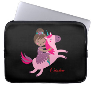 Housse Pour Ordinateur Portable Cute Brunette Haired Girl équitation sur une licor