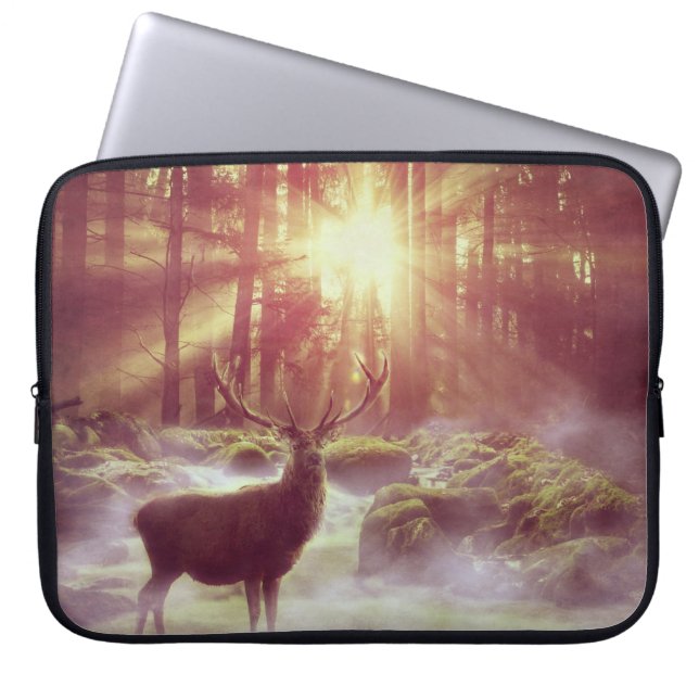 Housse Pour Ordinateur Portable Deer in Misty Woods at Sunset Nature (Devant)