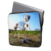 Housse Pour Ordinateur Portable Des fubby dans la nature avec des madélifes. (devant gauche)