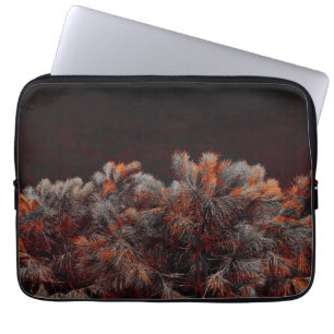Housse Pour Ordinateur Portable Digital art of pine tree with orange color spots