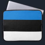 Housse Pour Ordinateur Portable Drapeau estonien<br><div class="desc">Ce dessin présente le drapeau national de l'Estonie (officiellement la République d'Estonie), qui est un pays sur la côte orientale de la mer Baltique en Europe du Nord. Elle est bordée au nord par le golfe de Finlande en face de la Finlande, à l'ouest par la mer Baltique en face...</div>