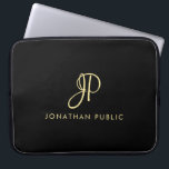 Housse Pour Ordinateur Portable Élégant Faux Gold & Black Typographie Monogramme<br><div class="desc">Typographie Or Faux moderne Modèle Black Electronics Sac / Tablette & Ordinateur Coques / Neoprène Portable Manche 15 pouces.</div>