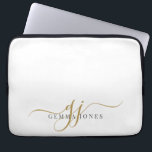 Housse Pour Ordinateur Portable Élégant Script Monogramme Initiales minimaliste<br><div class="desc">Un chic monogramme noir d'or moderne chic sur blanc,  avec un script initial dramatique avec des swashes et votre nom complet dans un type serif moderne,  postez-le des notes. Une élégance simple. Écrivez votre note personnelle à l'intérieur.</div>